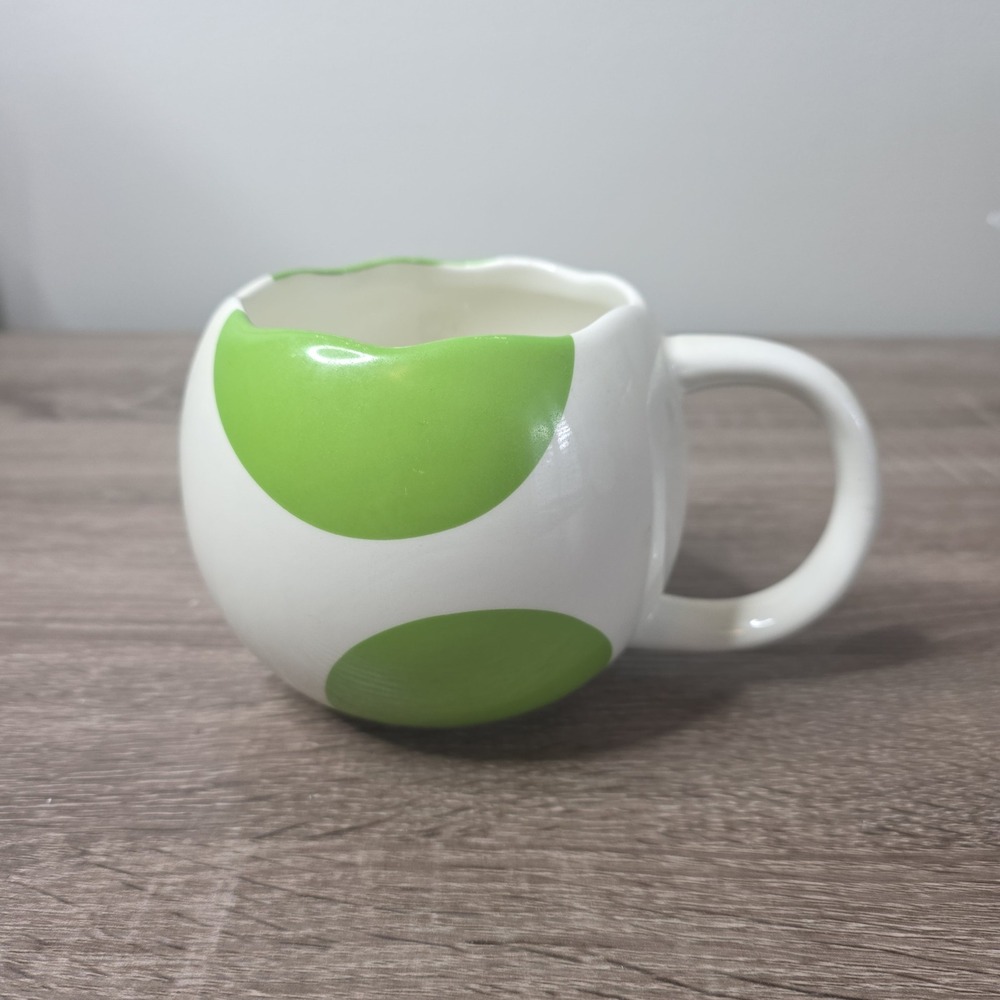 Nintendo Yoshi Egg Mug Paladone 2019 Super Mario Ceramic Coffee Cup Green White